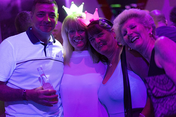 dv  © Bob Riach Plaza Magaluf 1 Digit Serial Number