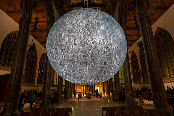 03 Hull Minster Museum of the Moon © Bob Riach