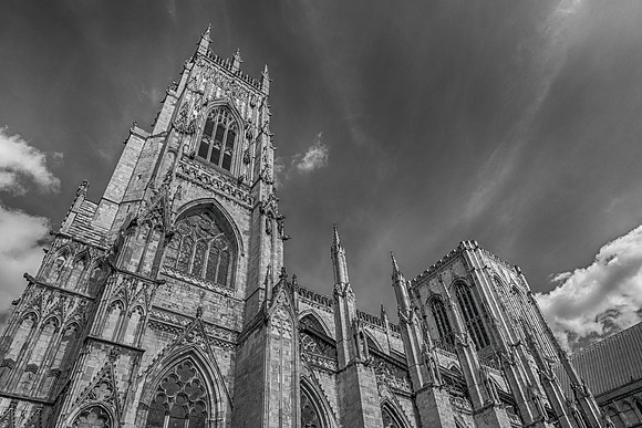 31 B&W York Minster  @ Bob Riach