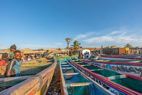 90 Gambia Fishing Village © Bob Riach