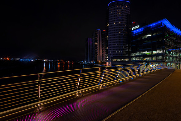 03 Media City at Night © Bob Riach Jigsaw Photography LTD