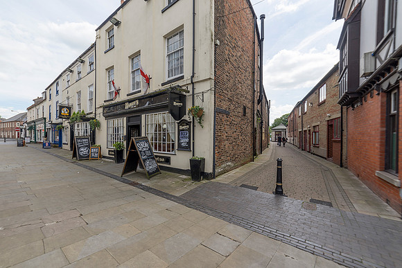 Brigg 8 © Bob Riach