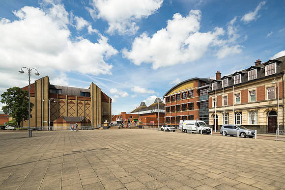 Church Square  Scunthorpe © Bob Riach