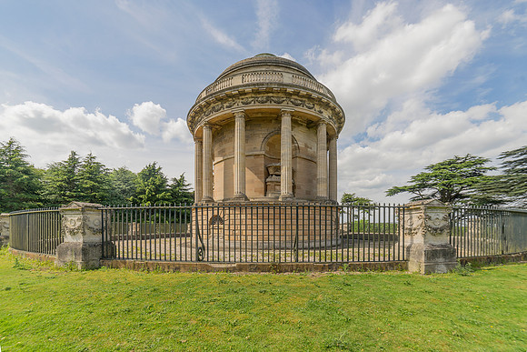 Pelham Mausoeum Brocklesby   © Bob Riach