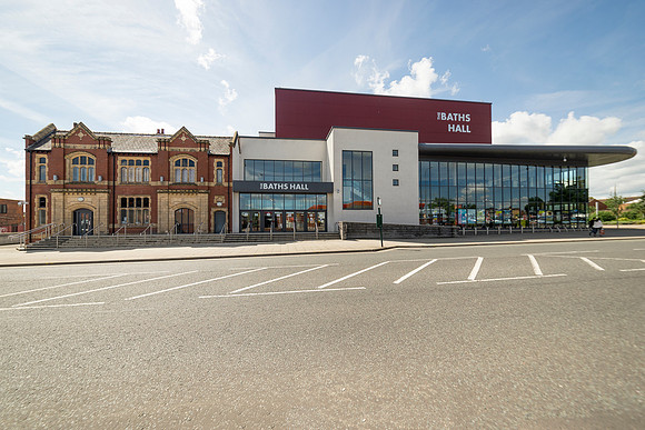 Baths Hall Scunthorpe 2 © Bob Riach