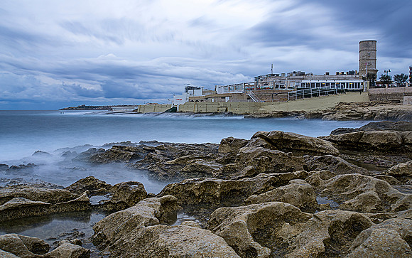 Malta Rocks By Bob Riach