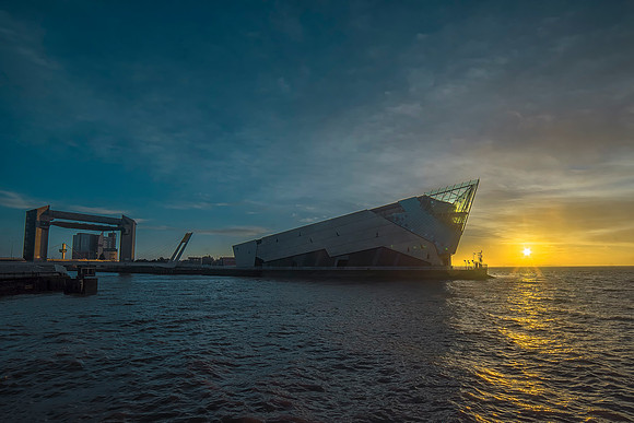 Sunrise at the Deep Hull © Bob Riach