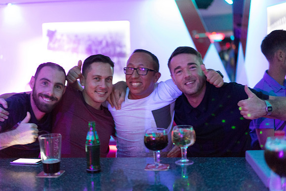 cc  © Bob Riach Plaza Magaluf 1 Digit Serial Number