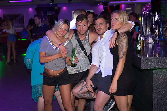 co  © Bob Riach Plaza Magaluf 1 Digit Serial Number